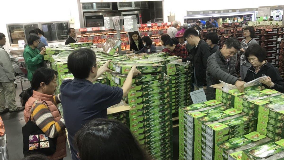 好市多黑色購物節 30項優惠名單曝光!82吋電視直接砍4萬 好市多黑色購物節 30項優惠名單曝光!82吋電視直接砍4萬