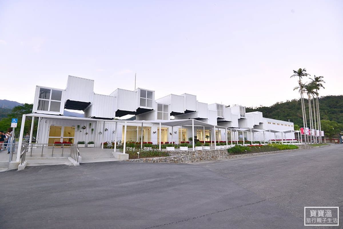 宜蘭「最新最有哏」10大吃玩亮點:七彩落羽松、全球第二暴龍化石、超市鍋物店 宜蘭「最新最有哏」10大吃玩亮點:七彩落羽松、全球第二暴龍化石、超市鍋物店