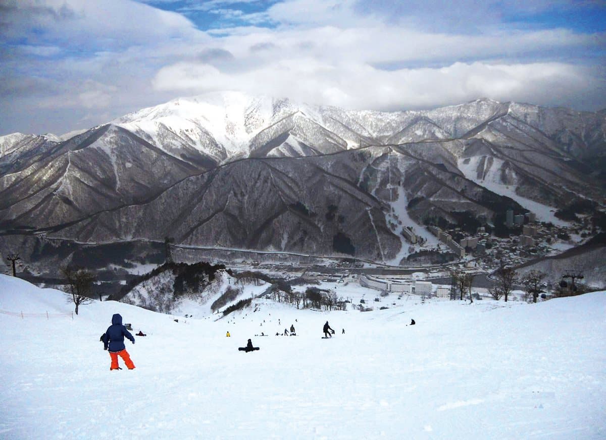 帶孩子滑雪去!玩造浪池、搭纜車 日本這3處雪場超好玩 帶孩子滑雪去!玩造浪池、搭纜車 日本這3處雪場超好玩