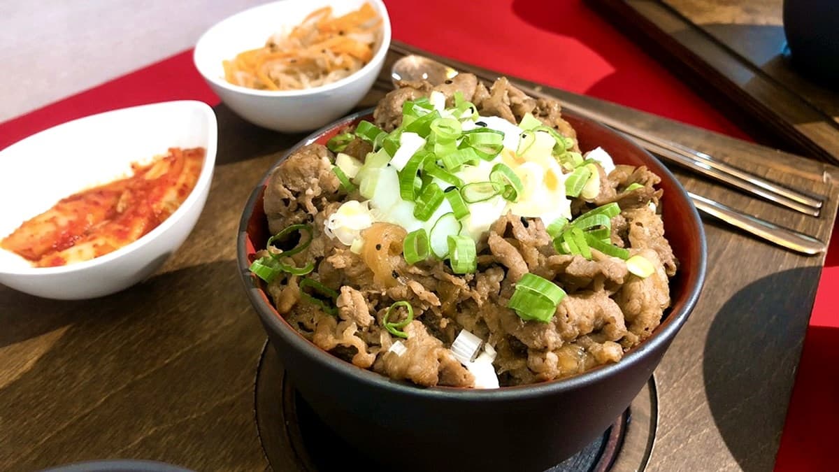 【新開店】超厚「海鮮煎餅」竟有2隻肥蝦!高CP韓式料理還推「特濃料多豆腐鍋」 【新開店】超厚「海鮮煎餅」竟有2隻肥蝦!高CP韓式料理還推「特濃料多豆腐鍋」