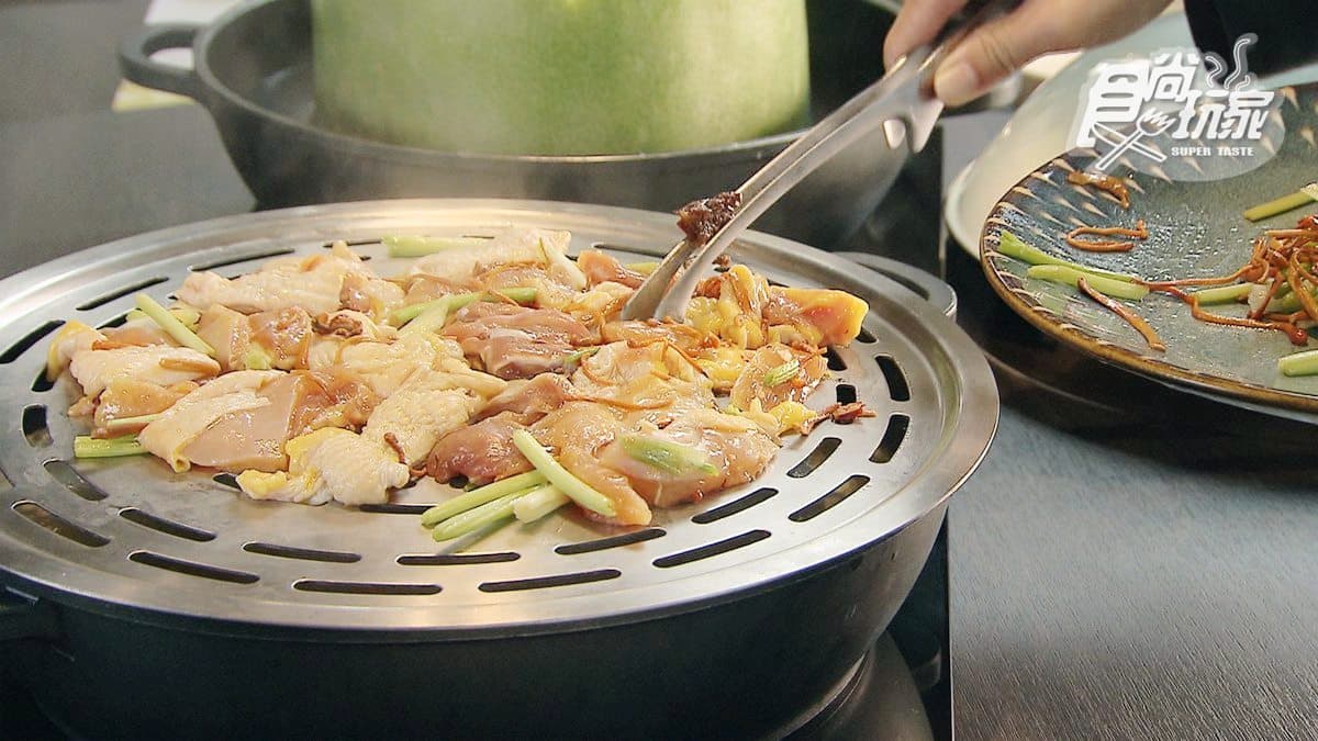 冬瓜盅火鍋吃過沒?肉品、海鮮涮粥湯,還有「桑拿雞」蒸的超鮮甜 冬瓜盅火鍋吃過沒?肉品、海鮮涮粥湯,還有「桑拿雞」蒸的超鮮甜