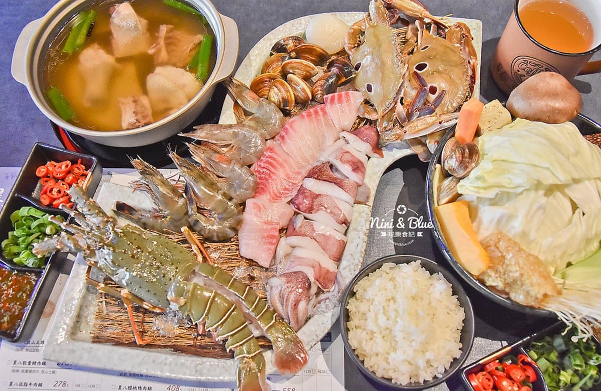【新開店】炒土雞肉成鍋底!霸氣「無敵海景鍋」、滿滿肉山 吃到好厭世 【新開店】炒土雞肉成鍋底!霸氣「無敵海景鍋」、滿滿肉山 吃到好厭世