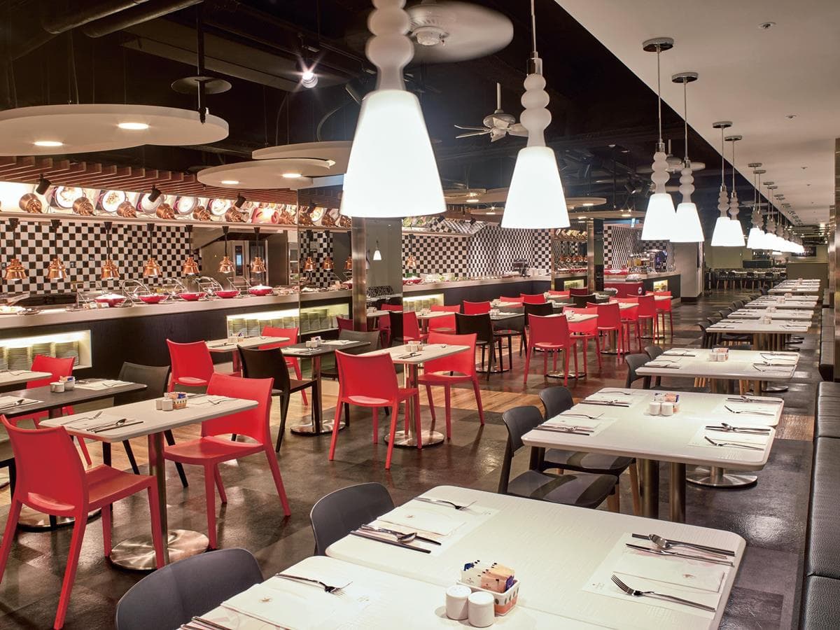 不怕珍珠控搶吃!飯店Buffet出新招「珍珠披薩、泡芙甜點」下午茶吃到飽420元 不怕珍珠控搶吃!飯店Buffet出新招「珍珠披薩、泡芙甜點」下午茶吃到飽420元