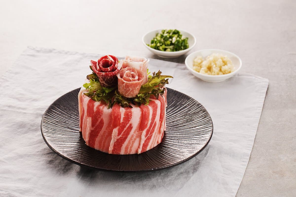王品「露營風燒肉」進軍宜蘭 點餐就送「燒肉蛋糕」 王品「露營風燒肉」進軍宜蘭 點餐就送「燒肉蛋糕」