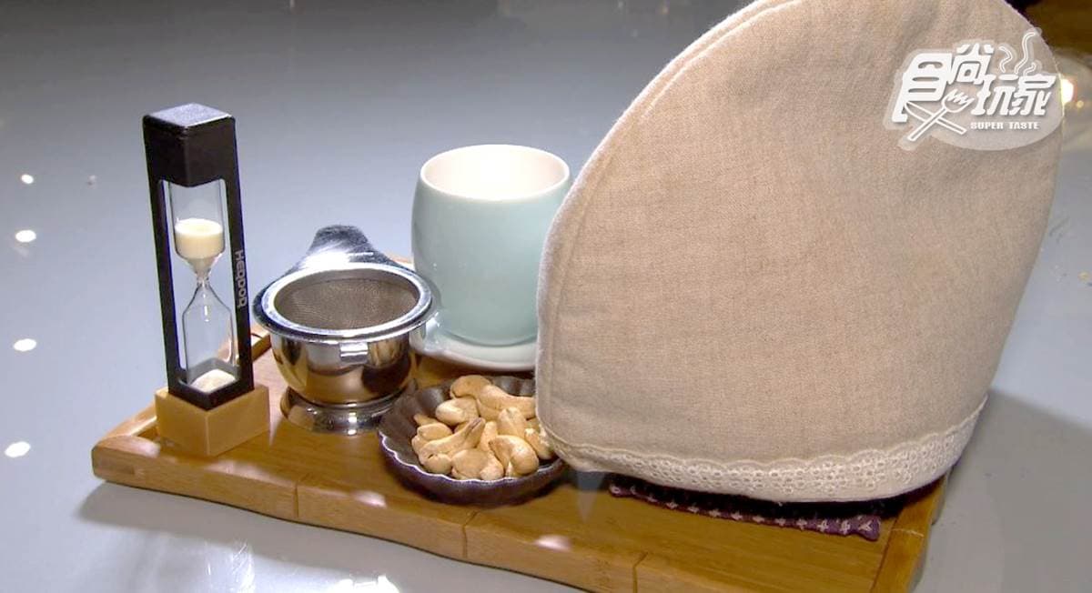 宜蘭超夯下午茶!「抹茶鬆餅」擺盤像藝術品,「約會前的香水」沙漏漏完才能喝 宜蘭超夯下午茶!「抹茶鬆餅」擺盤像藝術品,「約會前的香水」沙漏漏完才能喝