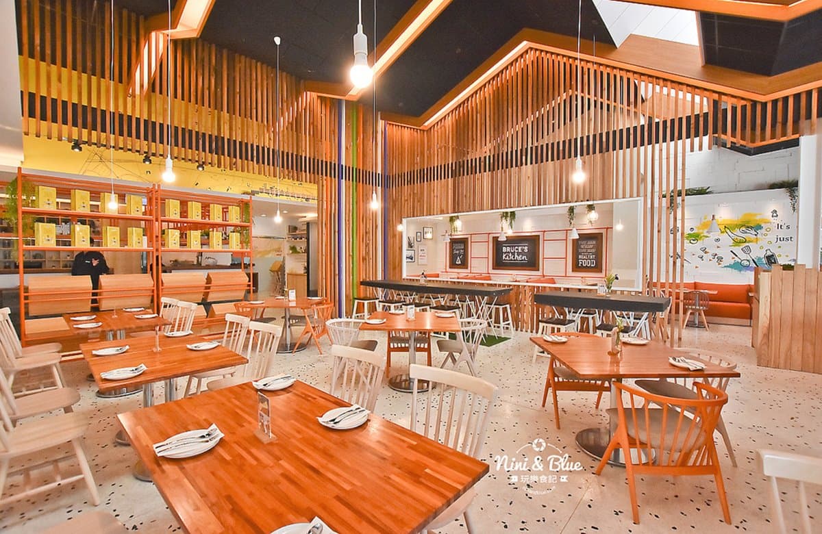 就像在大自然中用餐!台中「森林系」餐廳又一家 必拍超美綠色植栽牆 就像在大自然中用餐!台中「森林系」餐廳又一家 必拍超美綠色植栽牆