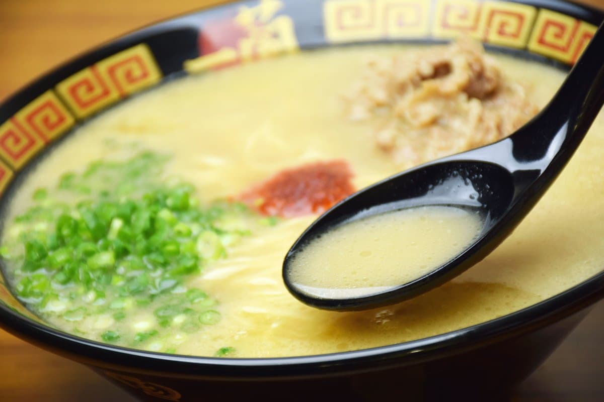 「綠色招牌」的一蘭拉麵吃過沒?招牌湯頭打掉重練!全球只有一家在這裡 「綠色招牌」的一蘭拉麵吃過沒?招牌湯頭打掉重練!全球只有一家在這裡