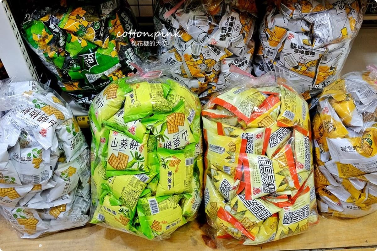 抱整箱才過癮!台中「零食批發天堂」,千種商品對折流血價 抱整箱才過癮!台中「零食批發天堂」,千種商品對折流血價