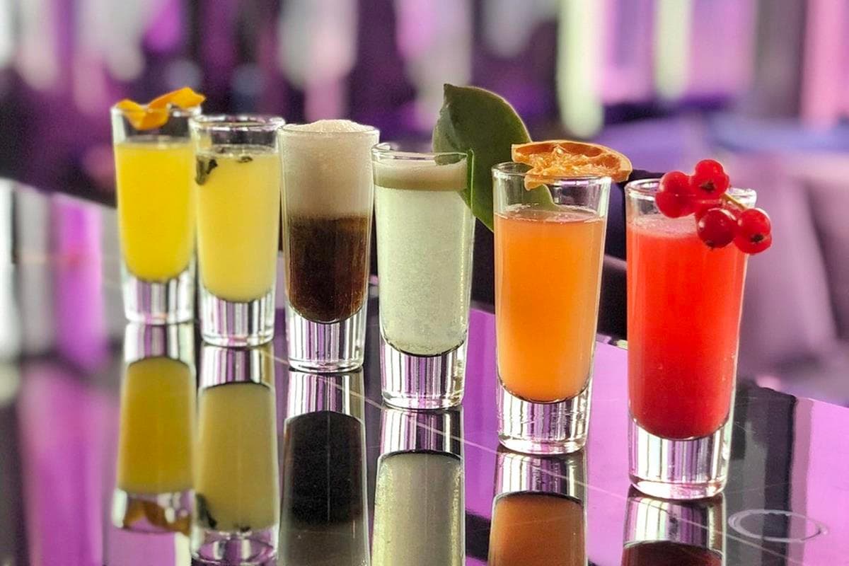 領護照酒單入座!環遊亞洲6杯shot、辣雞翅+和牛堡「W漫遊」餐酒下午茶 領護照酒單入座!環遊亞洲6杯shot、辣雞翅+和牛堡「W漫遊」餐酒下午茶