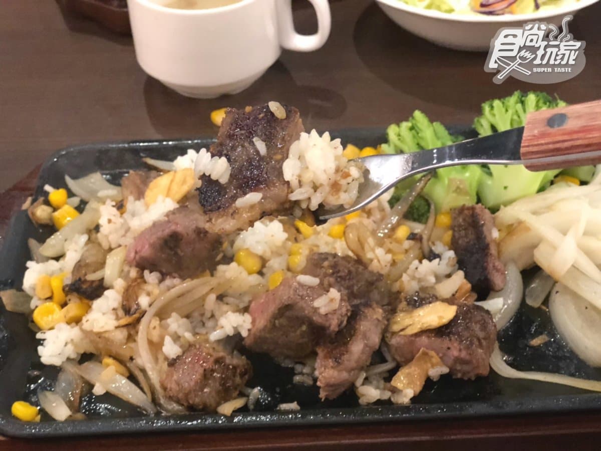日本最大牛排店「Ikinari Steak」來台!午間套餐優惠多這3項 日本最大牛排店「Ikinari Steak」來台!午間套餐優惠多這3項