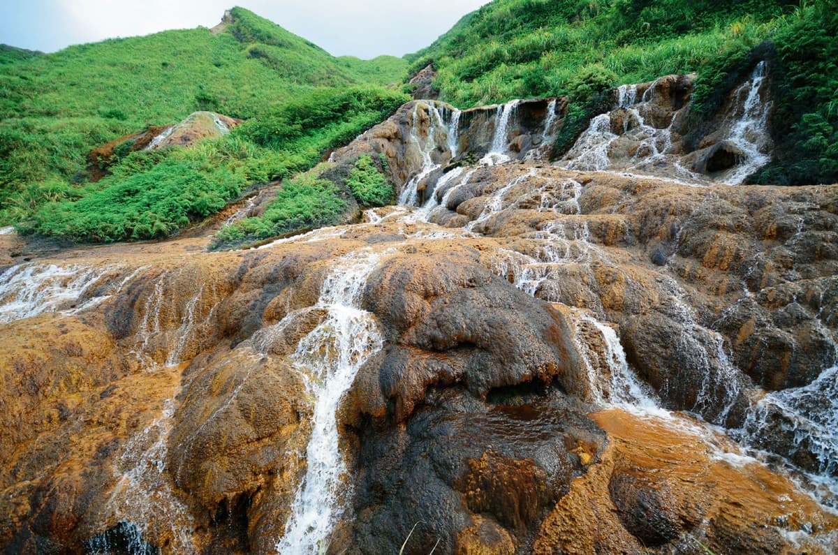 到東北角當網美!北海岸3大「網美祕境」最美雙色海景、必拍大象喝水 到東北角當網美!北海岸3大「網美祕境」最美雙色海景、必拍大象喝水