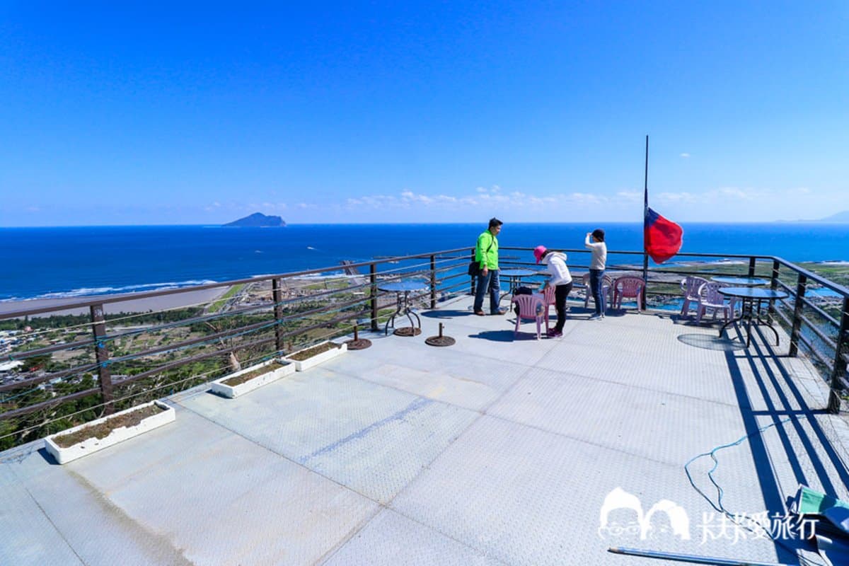 宜蘭祕境觀景台!一覽蘭陽平原「蟾蜍山景觀台」迷人海景、百萬夜景都有 宜蘭祕境觀景台!一覽蘭陽平原「蟾蜍山景觀台」迷人海景、百萬夜景都有