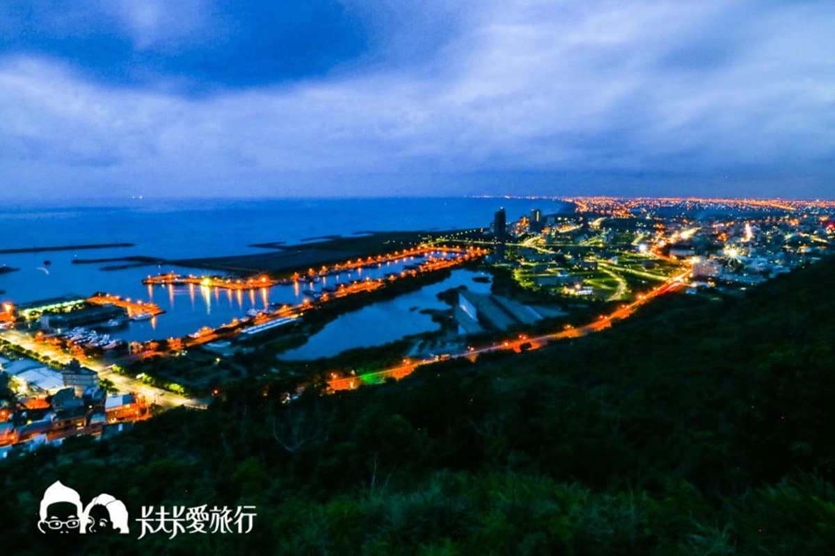 宜蘭祕境觀景台!一覽蘭陽平原「蟾蜍山景觀台」迷人海景、百萬夜景都有 宜蘭祕境觀景台!一覽蘭陽平原「蟾蜍山景觀台」迷人海景、百萬夜景都有