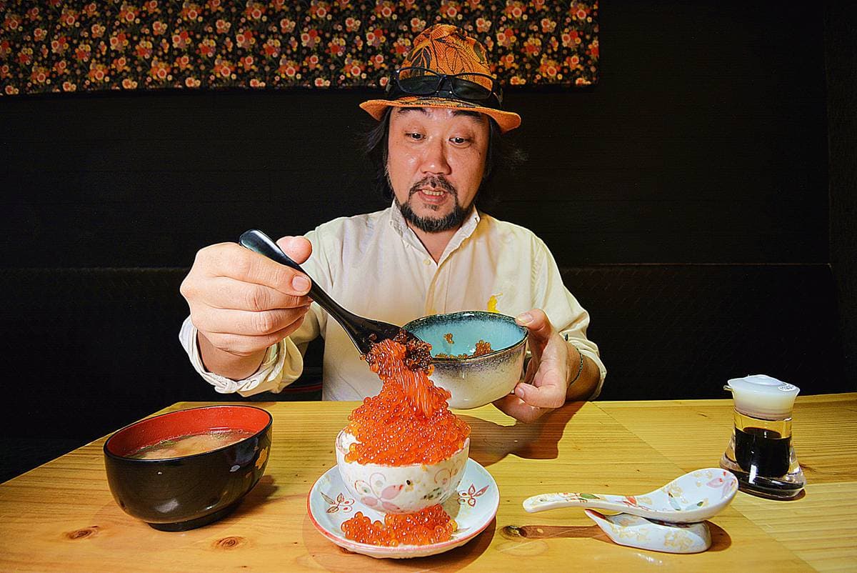 【新開店】「鮭魚卵」滿到掉出來合理嗎?還可穿日式浴衣拍照 【新開店】「鮭魚卵」滿到掉出來合理嗎?還可穿日式浴衣拍照