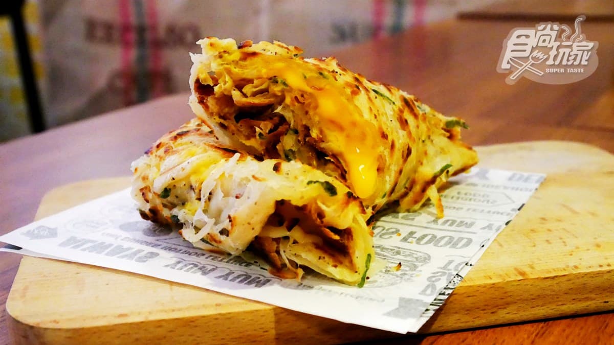 雙色起司「厚蛋餅」好滿足!週一早餐要吃飽,可愛店貓KiKi & LaLa作陪【文末抽獎】 雙色起司「厚蛋餅」好滿足!週一早餐要吃飽,可愛店貓KiKi & LaLa作陪【文末抽獎】
