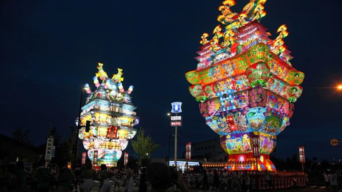 七彩流蘇之海+24米巨型燈籠遊行!七夕衝日本,來場仲夏情人夜 七彩流蘇之海+24米巨型燈籠遊行!七夕衝日本,來場仲夏情人夜