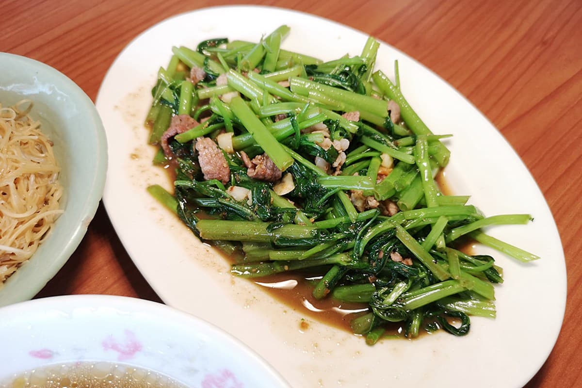 嘉義「內行小吃名單」要筆記: 20種小菜魯熟肉、3小時賣完羊肉湯、紅到國外沙鍋魚頭 嘉義「內行小吃名單」要筆記: 20種小菜魯熟肉、3小時賣完羊肉湯、紅到國外沙鍋魚頭