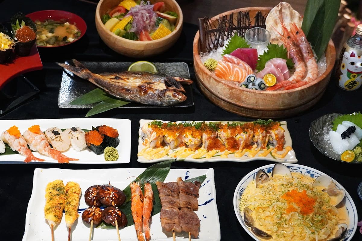 高CP值居酒屋吃到飽!松露炒飯、毛毛蟲壽司、和牛100道頂級日料任你吃 高CP值居酒屋吃到飽!松露炒飯、毛毛蟲壽司、和牛100道頂級日料任你吃