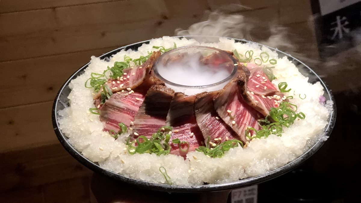 高CP值居酒屋吃到飽!松露炒飯、毛毛蟲壽司、和牛100道頂級日料任你吃 高CP值居酒屋吃到飽!松露炒飯、毛毛蟲壽司、和牛100道頂級日料任你吃