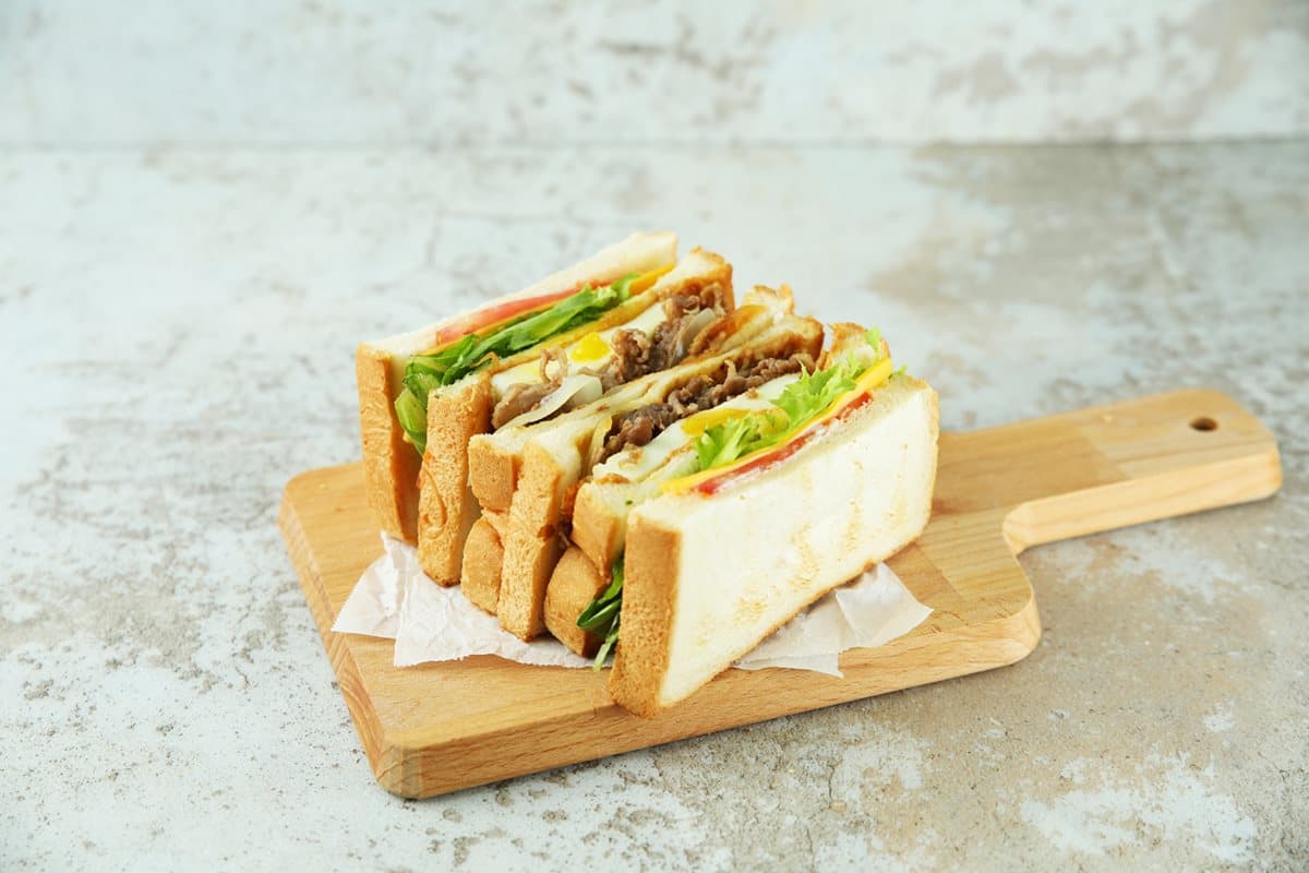 伯朗咖啡館連5天「飲品買一送一」,這間加碼送「奶油培根麵」 伯朗咖啡館連5天「飲品買一送一」,這間加碼送「奶油培根麵」