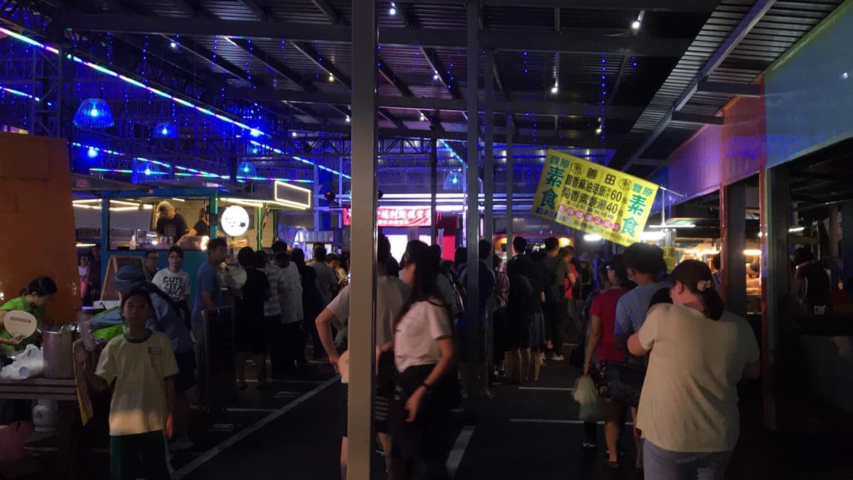 台中新夜市再一發!「瑞豐國際美食村」倒數3天衝,下雨也能逛 台中新夜市再一發!「瑞豐國際美食村」倒數3天衝,下雨也能逛