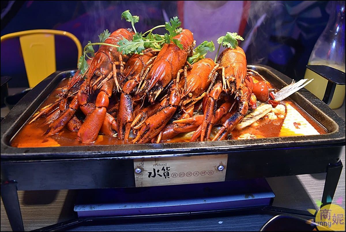 浮誇上桌!3家超澎派烤魚料理,麻辣烤物海鮮一次滿足 浮誇上桌!3家超澎派烤魚料理,麻辣烤物海鮮一次滿足