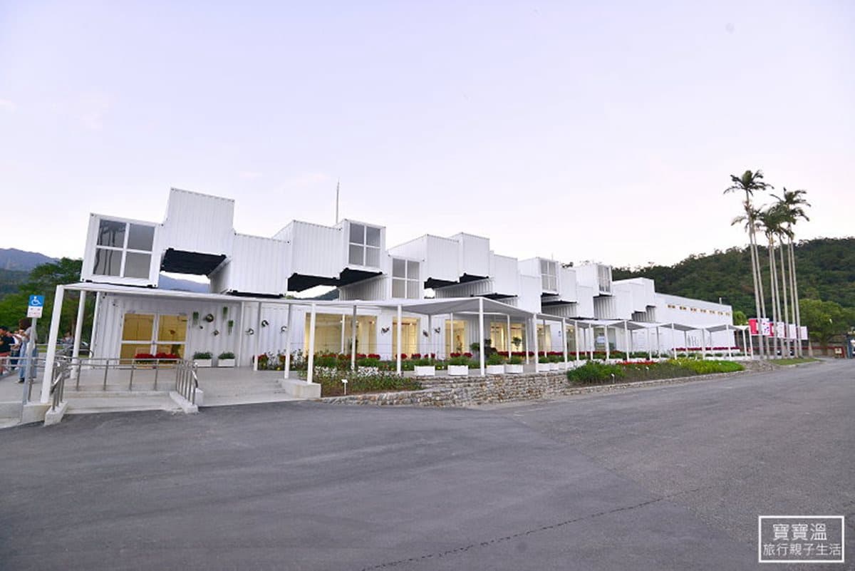 IG熱搜!宜蘭4間美景咖啡店:雙心石滬、夢幻山湖、工業風黑宅超美拍 IG熱搜!宜蘭4間美景咖啡店:雙心石滬、夢幻山湖、工業風黑宅超美拍