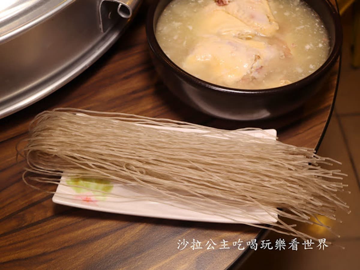 【新開店】肉品買一送一!首爾超人氣蒸籠海鮮鍋登台,大閘蟹、人蔘雞一起入鍋 【新開店】肉品買一送一!首爾超人氣蒸籠海鮮鍋登台,大閘蟹、人蔘雞一起入鍋