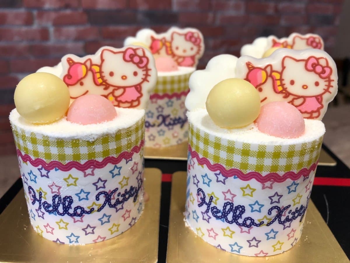萌到超燒心!最新「Hello Kitty飛天獨角獸公仔蛋糕」,85度C限定開賣 萌到超燒心!最新「Hello Kitty飛天獨角獸公仔蛋糕」,85度C限定開賣