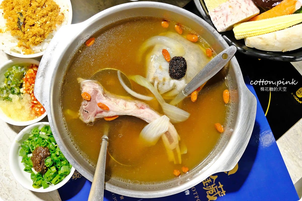 好吃好玩!台中太平區一日遊6亮點:台版天空之鏡、大臉盆冰、最長溜滑梯 好吃好玩!台中太平區一日遊6亮點:台版天空之鏡、大臉盆冰、最長溜滑梯