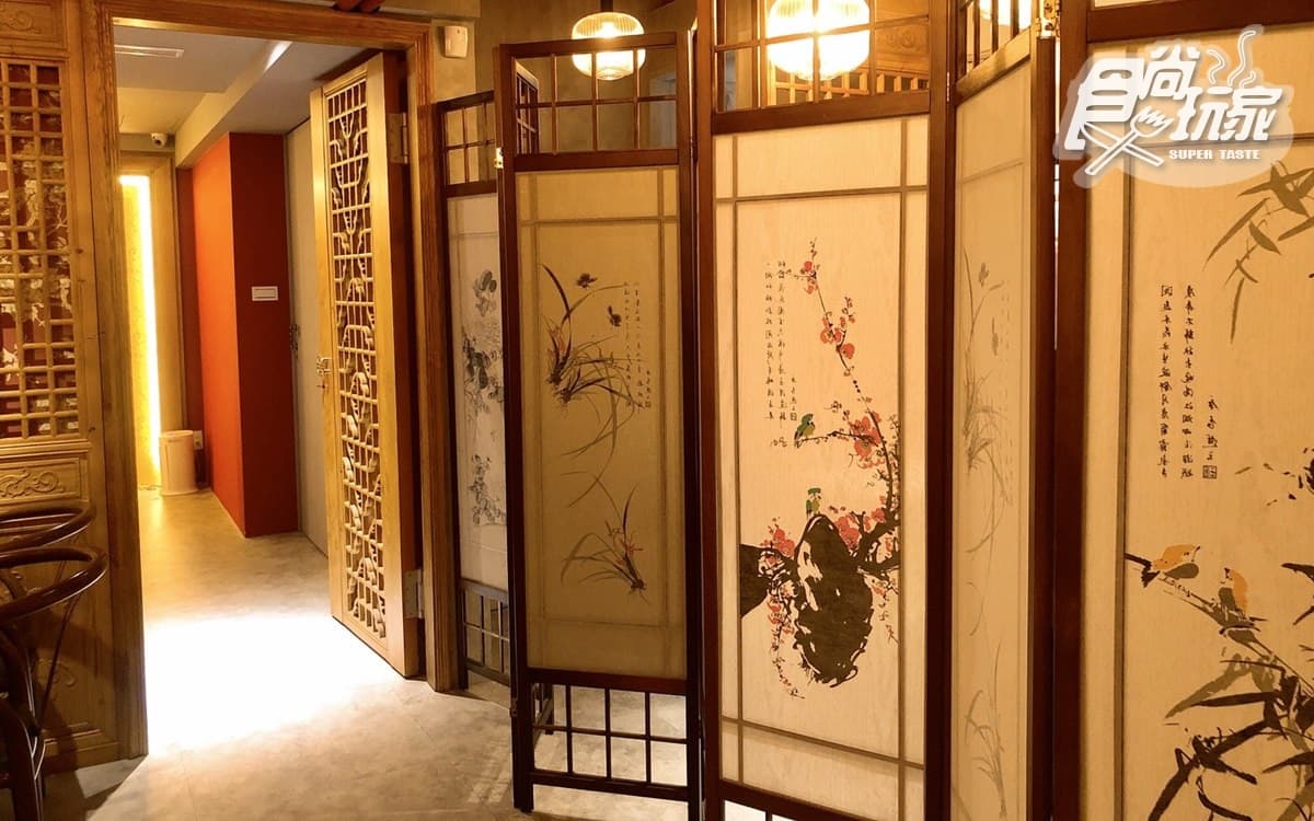 【新開店】網美們!宮廷風「青樓」讓你打卡到凌晨,還可免費吃「星洲軟殼蟹」整個月 【新開店】網美們!宮廷風「青樓」讓你打卡到凌晨,還可免費吃「星洲軟殼蟹」整個月