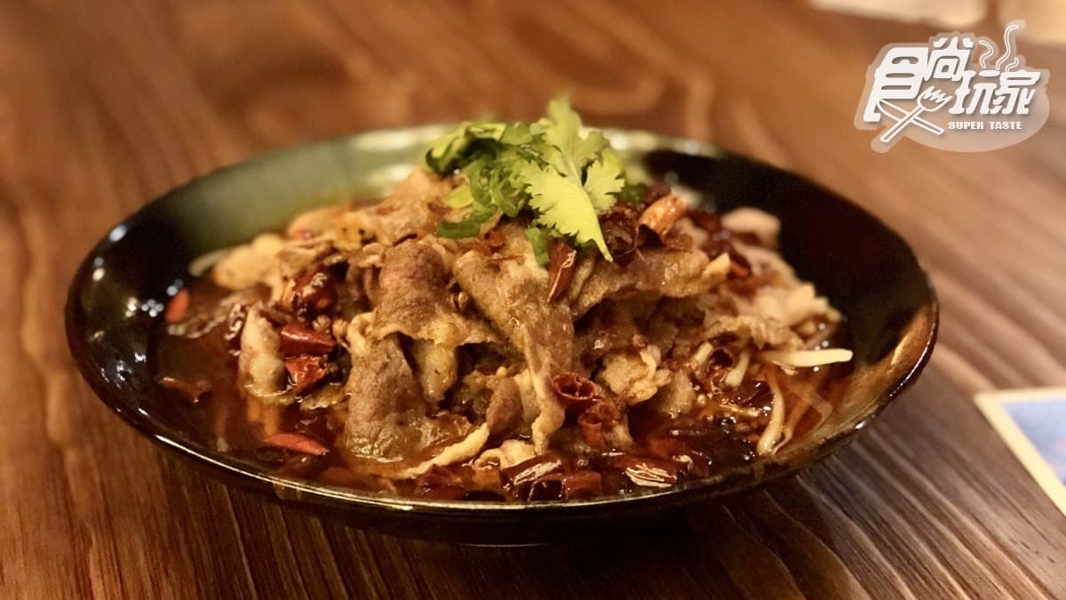 【新開店】網美們!宮廷風「青樓」讓你打卡到凌晨,還可免費吃「星洲軟殼蟹」整個月 【新開店】網美們!宮廷風「青樓」讓你打卡到凌晨,還可免費吃「星洲軟殼蟹」整個月