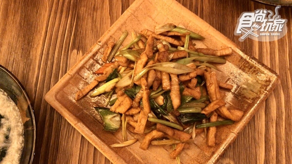 【新開店】網美們!宮廷風「青樓」讓你打卡到凌晨,還可免費吃「星洲軟殼蟹」整個月 【新開店】網美們!宮廷風「青樓」讓你打卡到凌晨,還可免費吃「星洲軟殼蟹」整個月