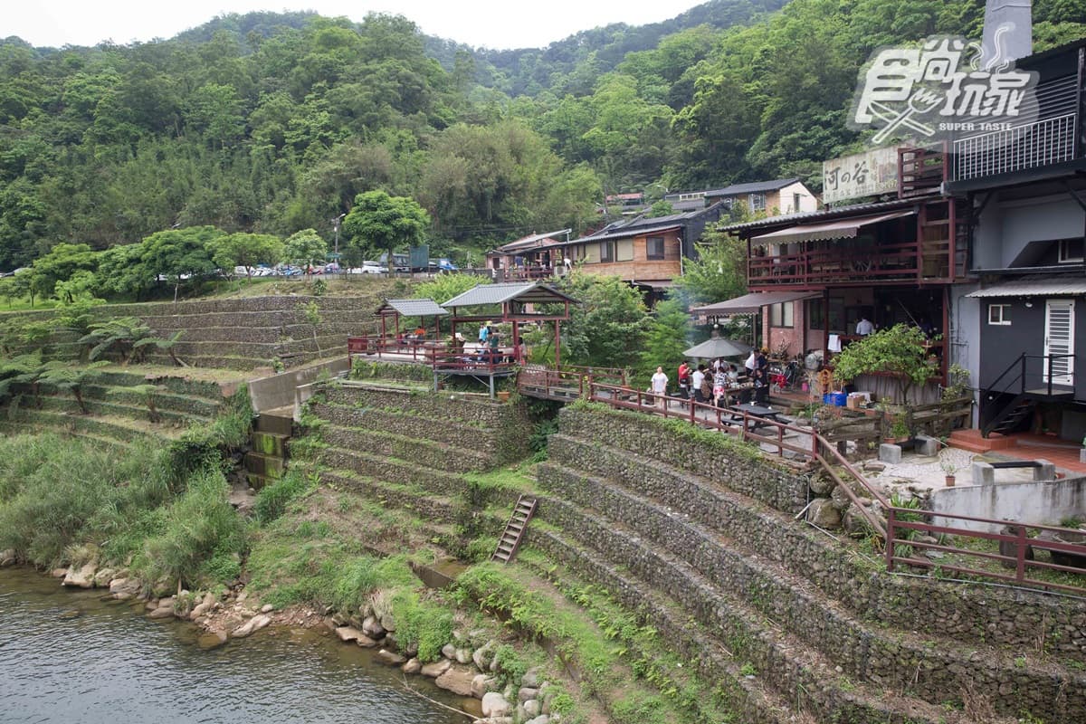 隱藏版「宮崎駿山城」在新北!尋找3億6千歲活化石,還可喝咖啡追火車 隱藏版「宮崎駿山城」在新北!尋找3億6千歲活化石,還可喝咖啡追火車
