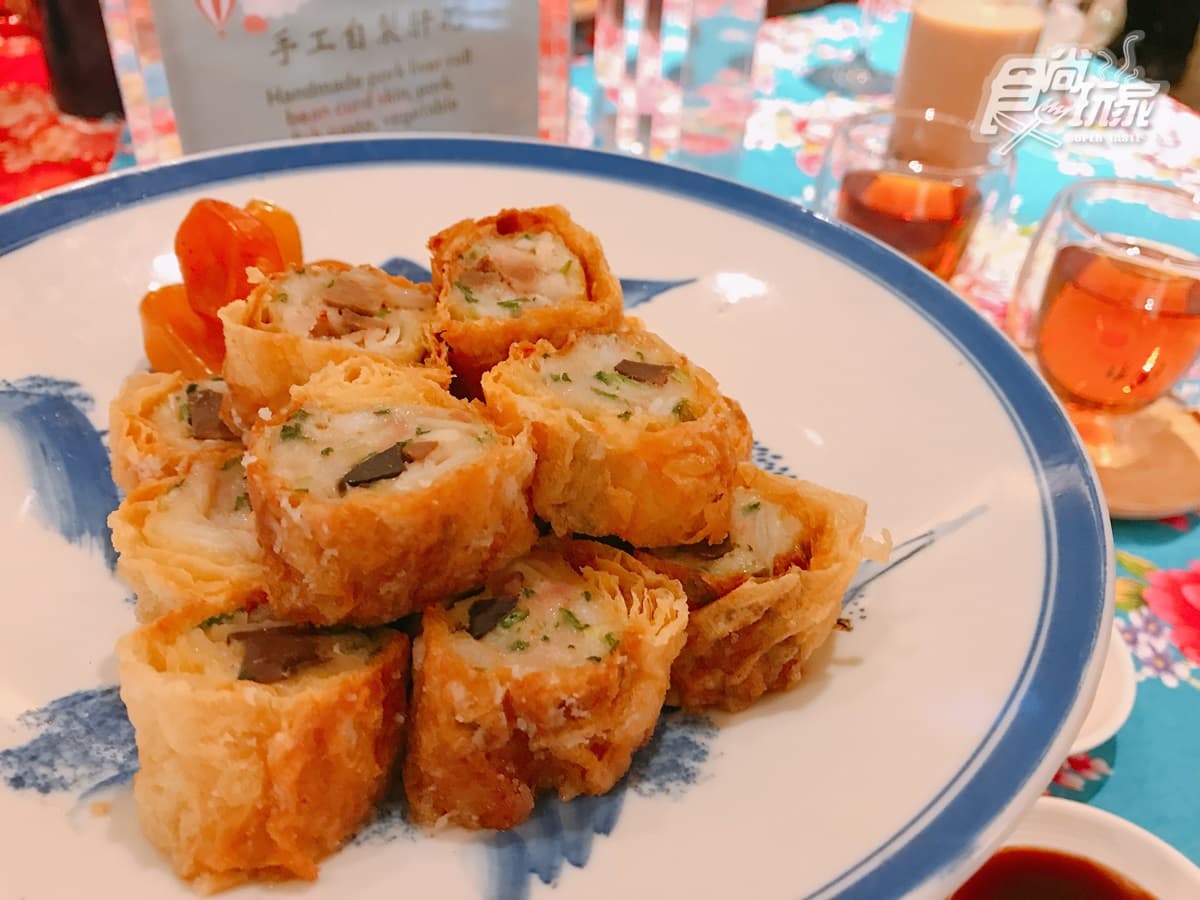 首創「夜市吃到飽」!這家Buffet一次吃遍全台小吃,大腸包小腸、珍奶喝到飽 首創「夜市吃到飽」!這家Buffet一次吃遍全台小吃,大腸包小腸、珍奶喝到飽