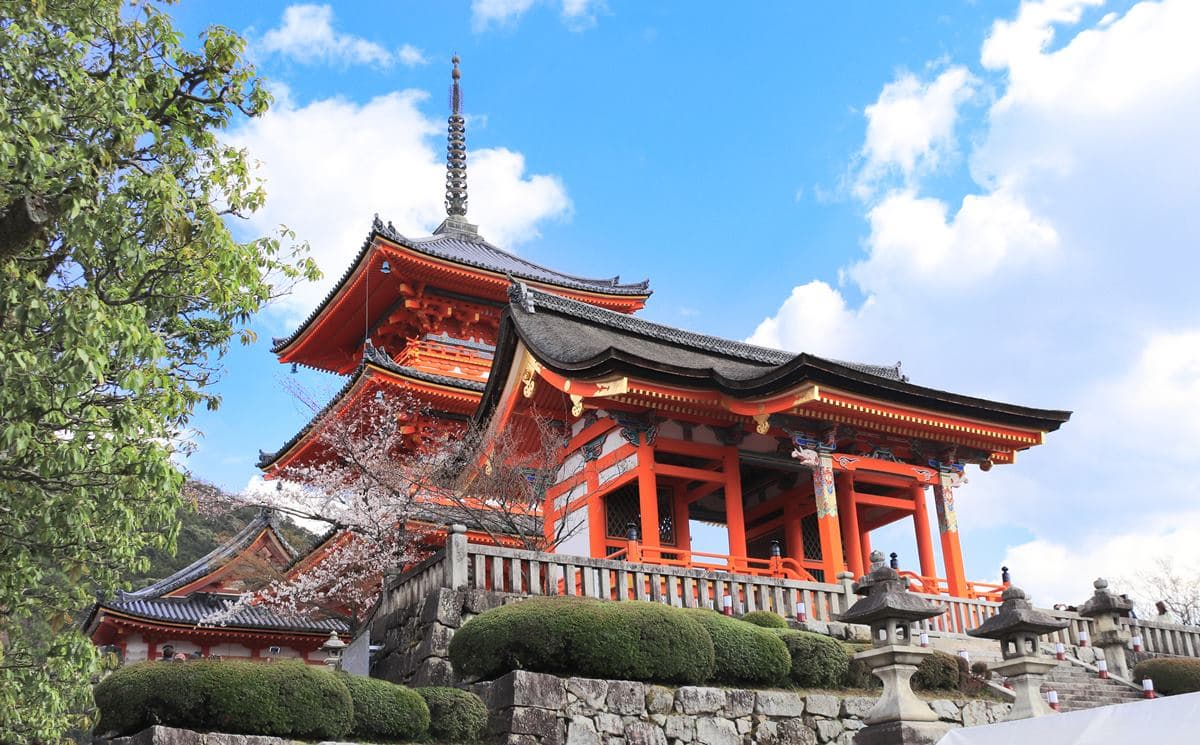 在地人激推!日本必訪「世界遺產」5+1,今年最新「古墳群」可搭私人飛機俯瞰 在地人激推!日本必訪「世界遺產」5+1,今年最新「古墳群」可搭私人飛機俯瞰