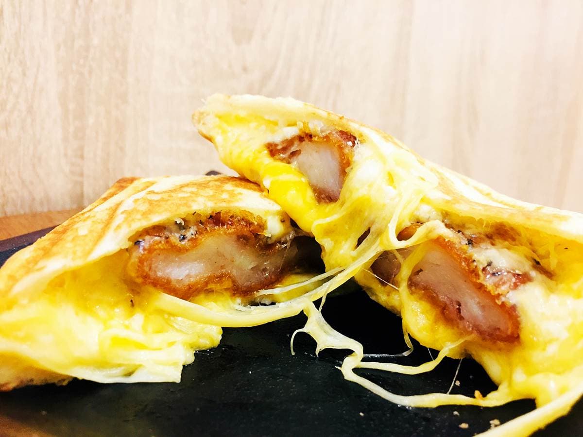 花生麻糬口味維尼吐司超Q,台南消夜場蛋餅還加「麻辣油炸鬼」 花生麻糬口味維尼吐司超Q,台南消夜場蛋餅還加「麻辣油炸鬼」