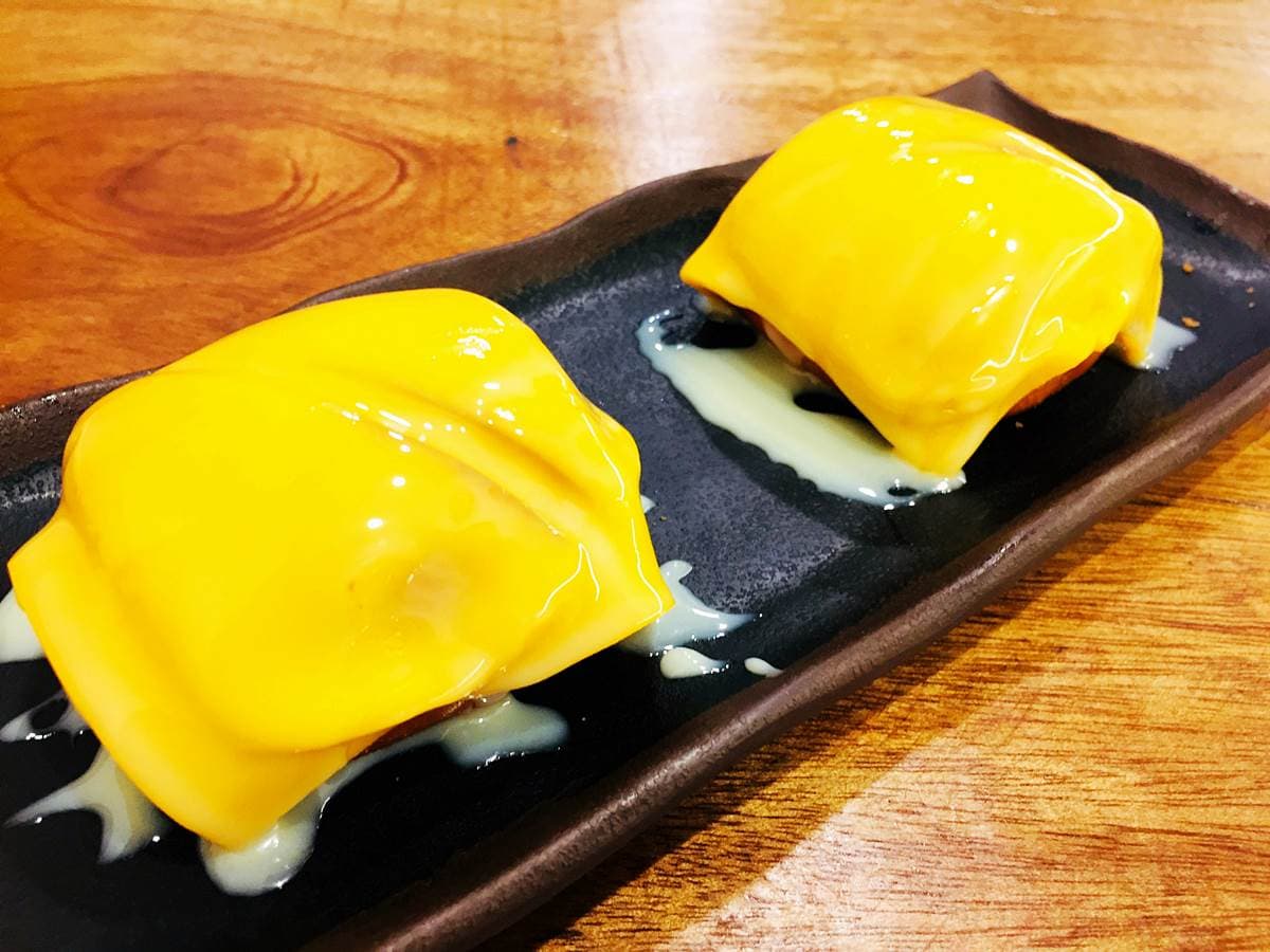 花生麻糬口味維尼吐司超Q,台南消夜場蛋餅還加「麻辣油炸鬼」 花生麻糬口味維尼吐司超Q,台南消夜場蛋餅還加「麻辣油炸鬼」