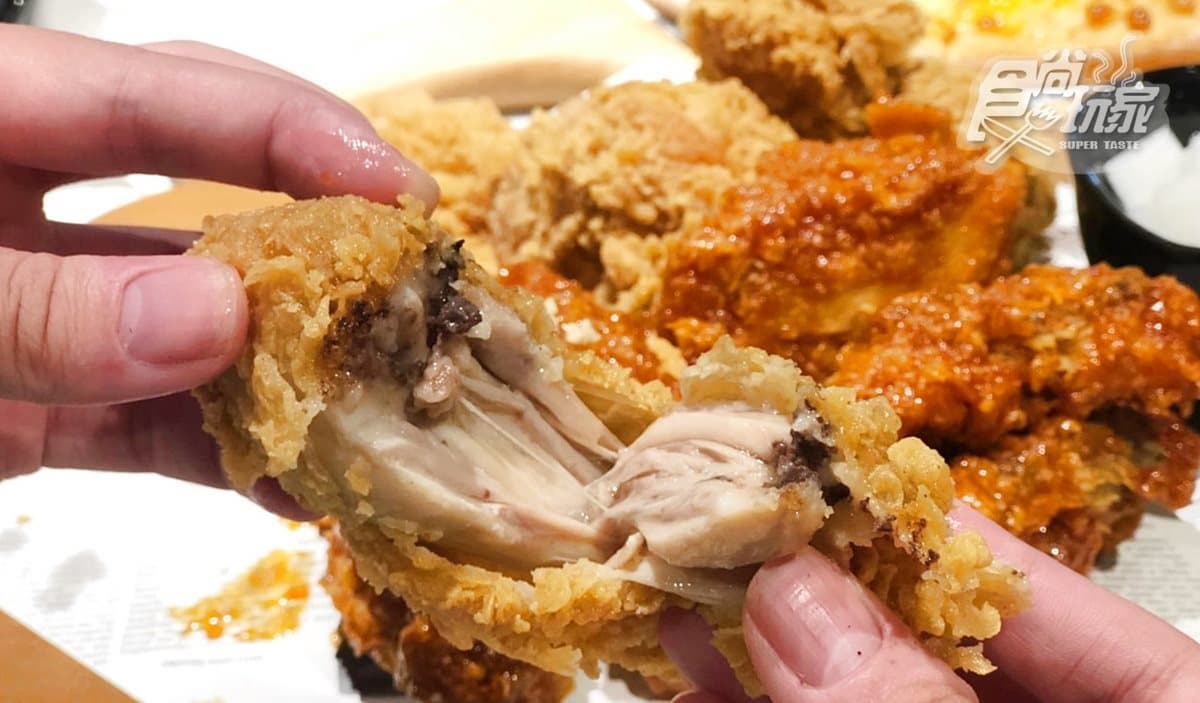 【新開店】嗑韓式炸雞了!韓劇鬼怪最愛「bb.q CHICKEN餐廳」登台,50道韓食每道都想試 【新開店】嗑韓式炸雞了!韓劇鬼怪最愛「bb.q CHICKEN餐廳」登台,50道韓食每道都想試