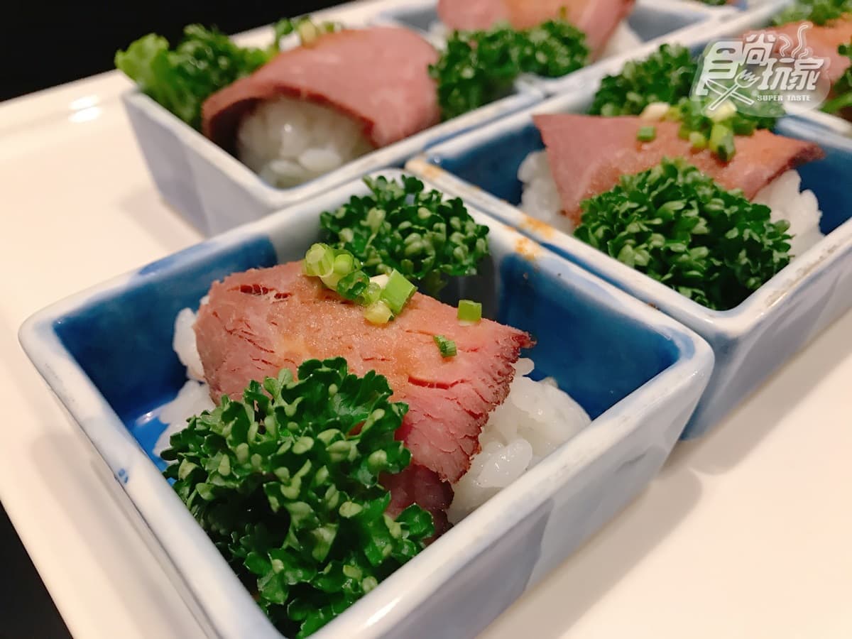 和牛吃到飽!超大「雷神索爾」爐烤牛、一次吃三種牛排,加碼「珍珠拉茶」這裡吃 和牛吃到飽!超大「雷神索爾」爐烤牛、一次吃三種牛排,加碼「珍珠拉茶」這裡吃