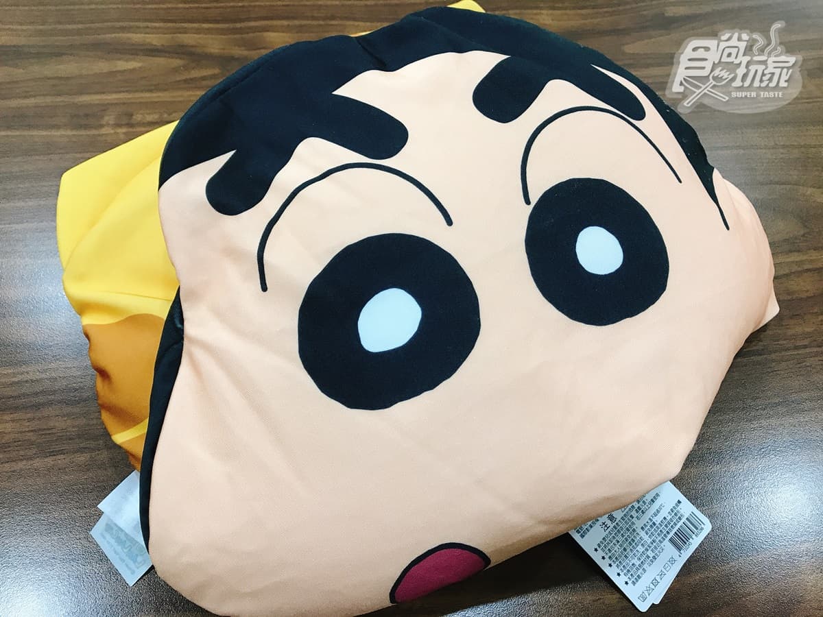 全台唯一「蠟筆小新x白爛貓」周邊搶先曝光!變身玩偶、翻轉抱枕通通必買 全台唯一「蠟筆小新x白爛貓」周邊搶先曝光!變身玩偶、翻轉抱枕通通必買