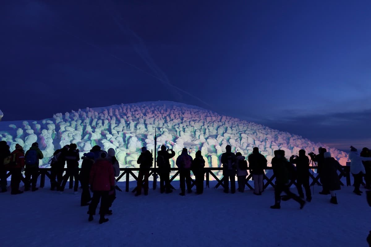 比《冰雪奇緣》誇張!日本超美5大冰雪祭:少女粉冰屋、愛心雪蠟燭、彩色凍樂園 比《冰雪奇緣》誇張!日本超美5大冰雪祭:少女粉冰屋、愛心雪蠟燭、彩色凍樂園