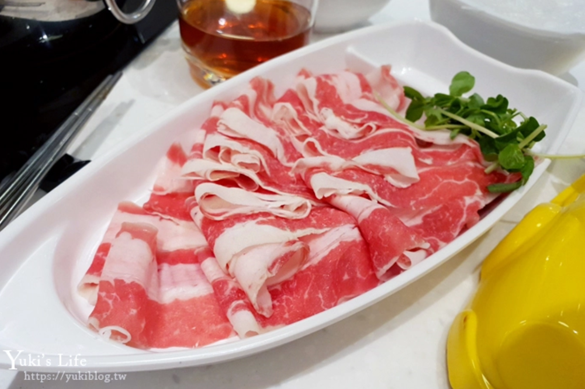 【新開店】小朋友會愛!北歐風黑白球池+車車菜盤超萌,兒童餐「肉量超足」一定飽 【新開店】小朋友會愛!北歐風黑白球池+車車菜盤超萌,兒童餐「肉量超足」一定飽