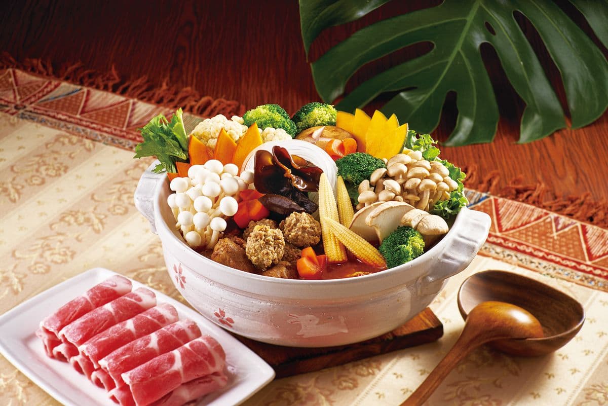 今年圍爐換口味!泰式咖哩蝦、羅馬式燉牛膝,異國風年菜外帶好方便 今年圍爐換口味!泰式咖哩蝦、羅馬式燉牛膝,異國風年菜外帶好方便