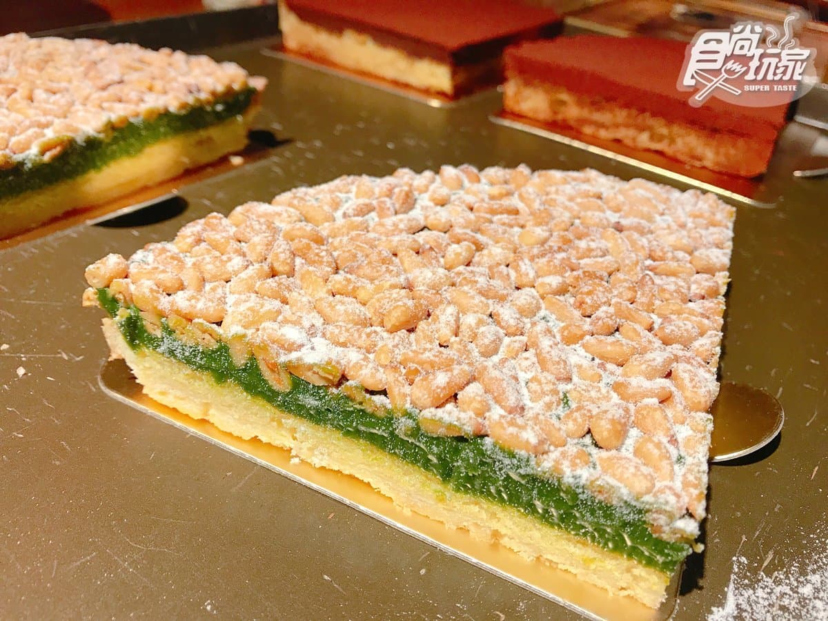 【新開店】深法甜點「實體旗艦店」開幕,山崩草莓塔半夜12點都能吃 【新開店】深法甜點「實體旗艦店」開幕,山崩草莓塔半夜12點都能吃