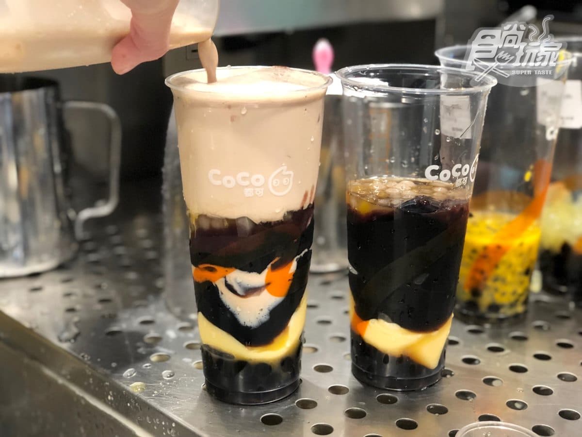 飽食系飲料+1!coco都可超狂「五小福」奶茶,5款料直接放滿半杯 飽食系飲料+1!coco都可超狂「五小福」奶茶,5款料直接放滿半杯