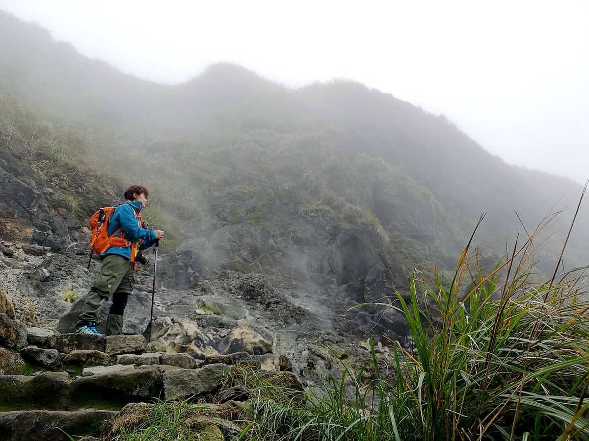 台灣唯一火山步道,台北最高峰七星山輕鬆登頂路線,幼稚園小孩都能走 台灣唯一火山步道,台北最高峰七星山輕鬆登頂路線,幼稚園小孩都能走