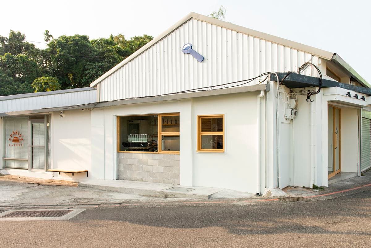 【新開店】信義區最新打卡點!極簡純白「ABG Coffee」,必點堅果香咖啡與鹹奶厚片 【新開店】信義區最新打卡點!極簡純白「ABG Coffee」,必點堅果香咖啡與鹹奶厚片