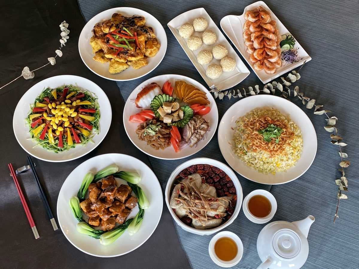 不想在外面吃飯?「外送」選擇多,八色烤肉到你家,勞瑞斯牛排還打85折 不想在外面吃飯?「外送」選擇多,八色烤肉到你家,勞瑞斯牛排還打85折