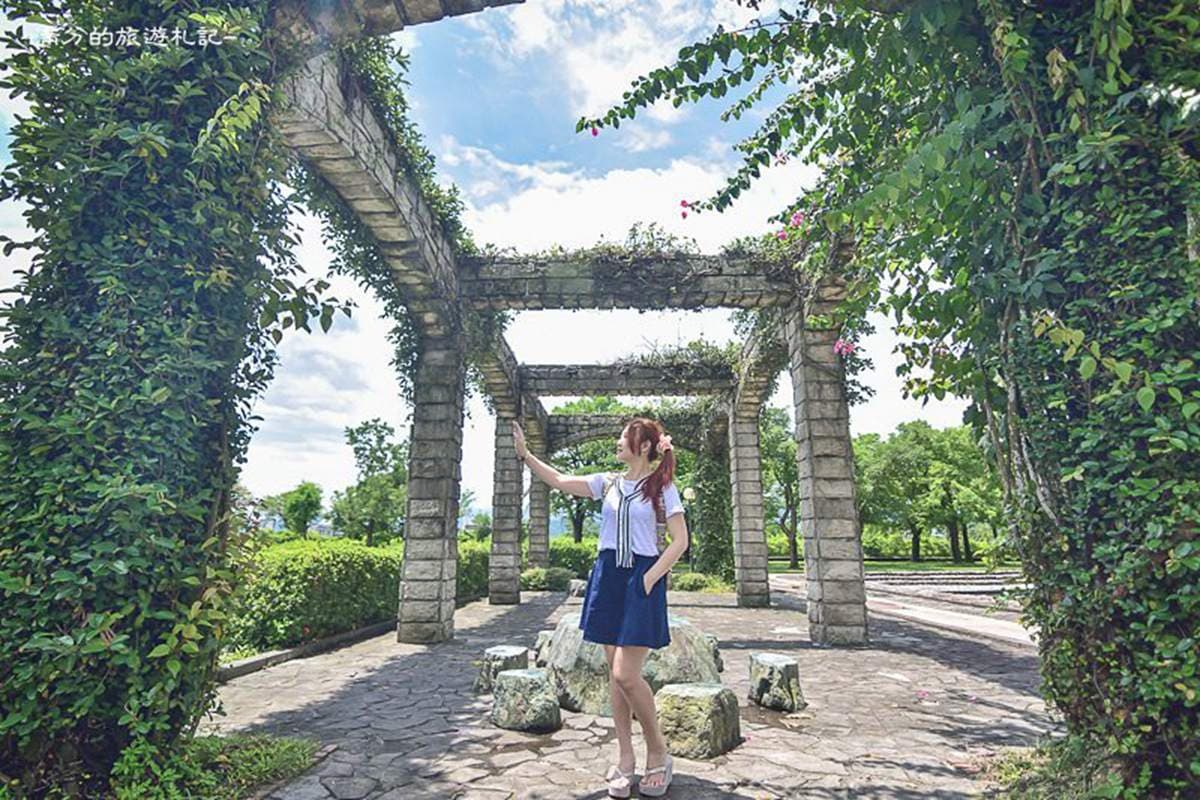 隨便拍都美!宜蘭4大免費打卡點:森林古堡風涼亭、海天一線觀海祕境、紅橋抹茶湖 隨便拍都美!宜蘭4大免費打卡點:森林古堡風涼亭、海天一線觀海祕境、紅橋抹茶湖